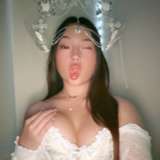 ilyysarang from onlyfans